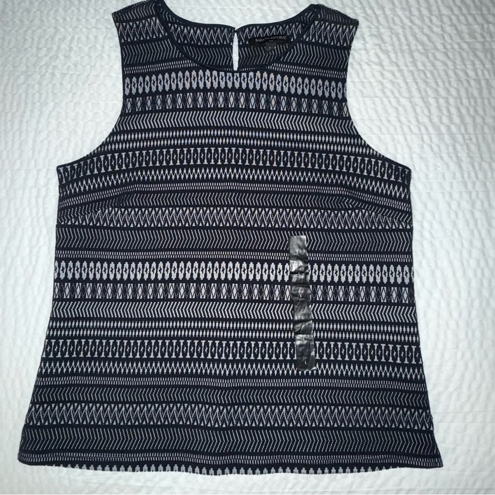 Banana Republic Black and White or deep Navy blue Geometric Tank Top NWT! Large
